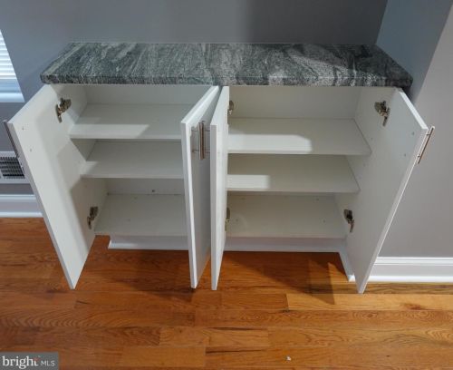 1525 Hicks St, Philadelphia PA  19146-4820 exterior