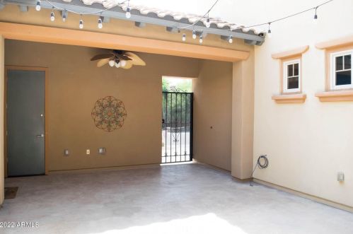 3754 Ember Glow Way, Phoenix, AZ 85050-4928