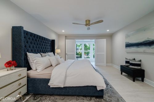 25 Chaumont Sq, Atlanta GA  30327-1088 exterior