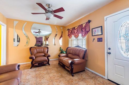 1918 Shadowlawn Ave, Tampa FL 33610-5151 exterior