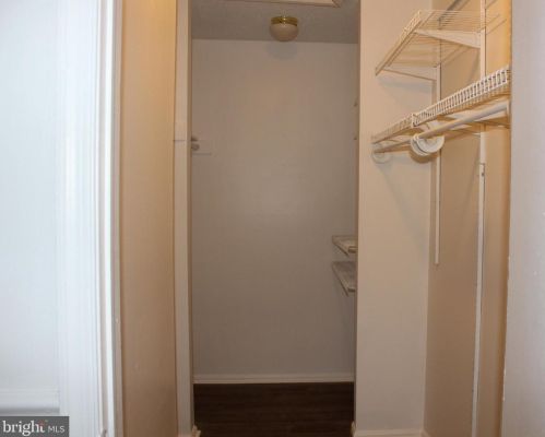 17 Aspen Ct, Trenton NJ  08619-4602 exterior