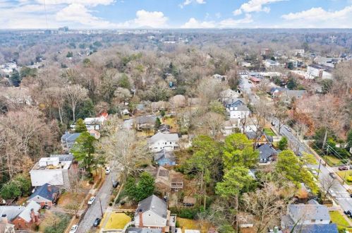 875 Kings Ct, Atlanta GA 30306-3431 exterior