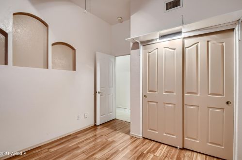 6842 Linda Ln, Chandler AZ 85226-5847 exterior