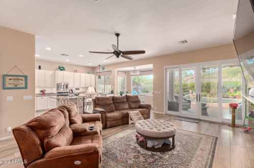 16238 16th Ln, Phoenix AZ  85045-1726 exterior