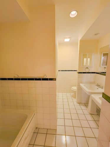 1635 Estes Ave, Chicago IL  60626-4858 exterior