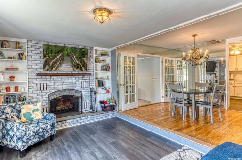 448 8th St, Bohemia NY  11716-1332 exterior