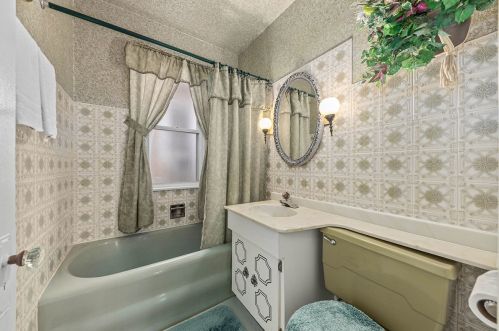 6620 Kilpatrick Ave, Chicago IL 60652-3518 exterior