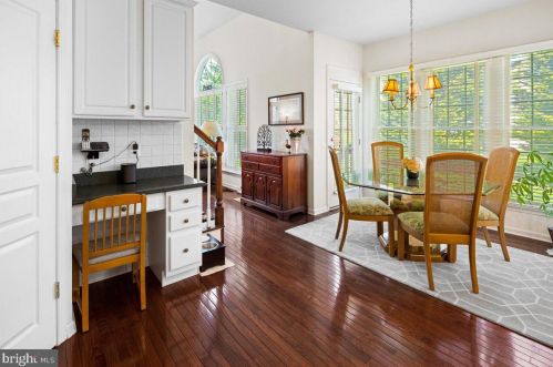 13 Meetinghouse Ct, Princeton NJ 08540-7730 exterior