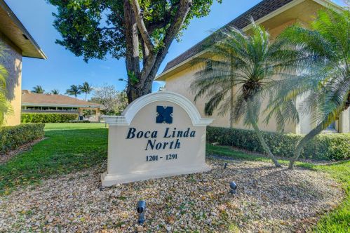 1271 13th St, Boca Raton FL 33486-5307 exterior