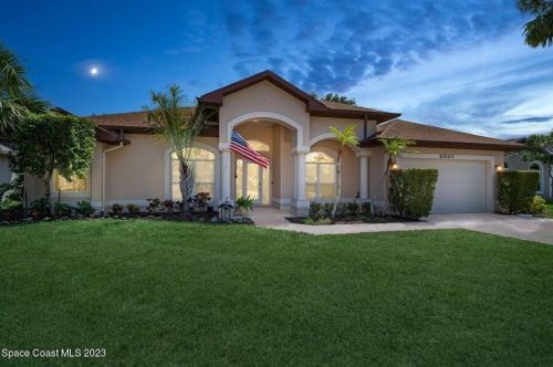 2025 Sykes Crk Dr, Merritt Island FL 32953-3066 exterior