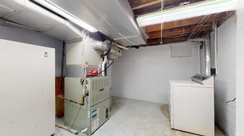 744 Laclede Sta Rd, Saint Louis MO 63117-2048 exterior