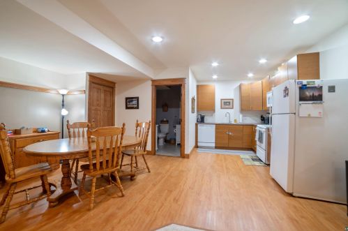 4881 Trails End Dr, Duluth MN 55811-3690 exterior