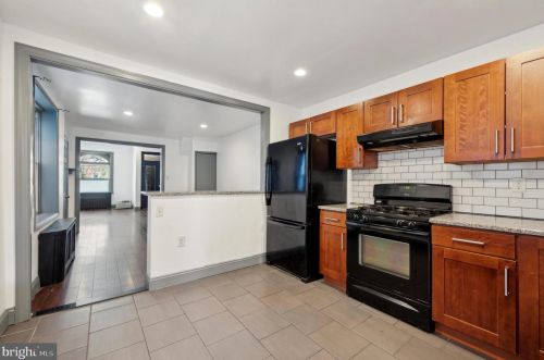 1250 29 St, Philadelphia PA 19132-3410 exterior