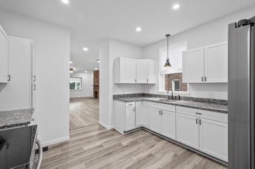 436 Arabella St, Pittsburgh PA  15210-1402 exterior