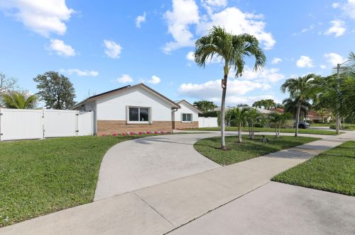 441 53rd St, Boca Raton FL  33487-3750 exterior