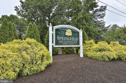 7027 Chesley Search Way, Alexandria VA 22315-4754 exterior