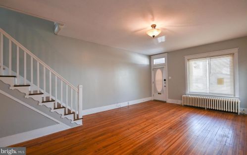 46 4 St, Pottstown PA 19464-5215 exterior