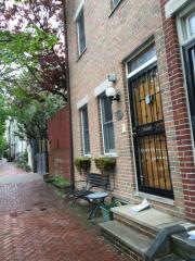 2523 Pine St, Philadelphia PA  19103-6420 exterior