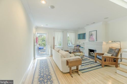 117 Peyton St, Alexandria VA 22314-2723 exterior