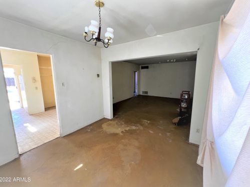 3322 17 Dr, Phoenix AZ 85045-1793 exterior