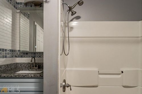 3659 Gdn Rd, Gainesville GA 30506-5019 exterior