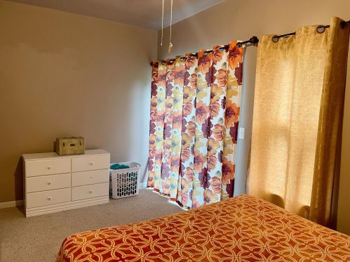 861 Leonard St, Grand Rapids MI 49534-0011 exterior