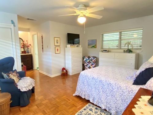 2623 51st St, Galveston TX 77551-5614 exterior