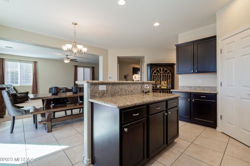 7300 Heartwood Dr, Tucson AZ  85756-6109 exterior