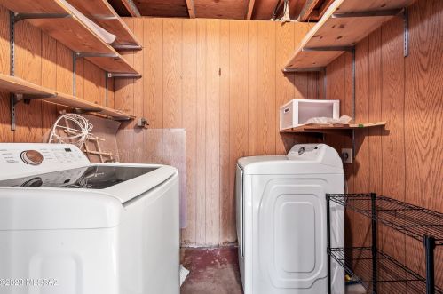 8542 Desert Steppes Dr, Tucson AZ  85710-4210 exterior