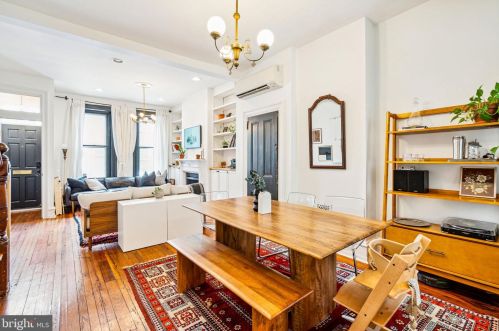 240 Fairmount Ave, Philadelphia PA  19123-2928 exterior