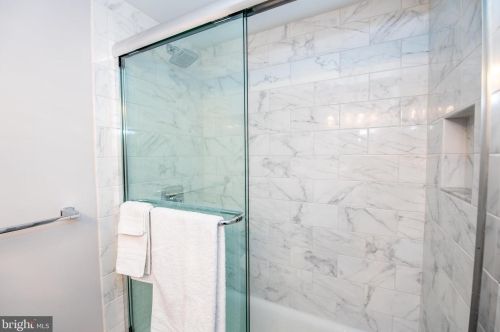 607 Sayre Dr, Princeton NJ 08540-5859 exterior