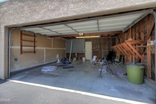 3131 Kelp Ln, Oxnard CA 93035-1665 exterior