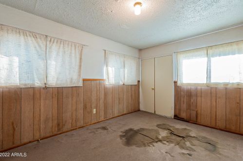 1221 Cinnabar Ave, Phoenix AZ 85020-1816 exterior