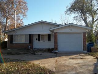 710 Chambers Rd, Saint Louis MO  63135-2070 exterior