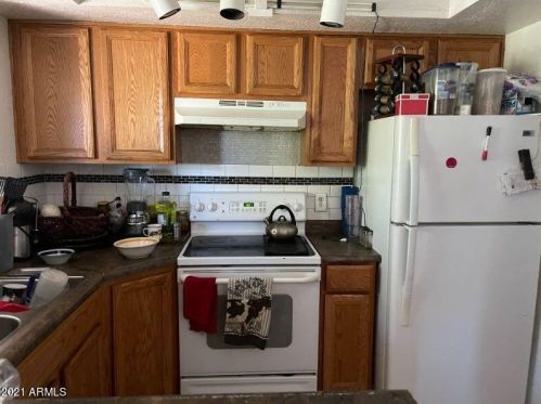 2725 Beck Ln, Phoenix AZ 85032-4255 exterior