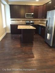 4838 Troy St, Chicago IL  60625-4210 exterior