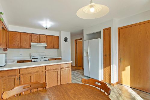 6601 Cornelia Ave, Chicago IL 60618-6035 exterior