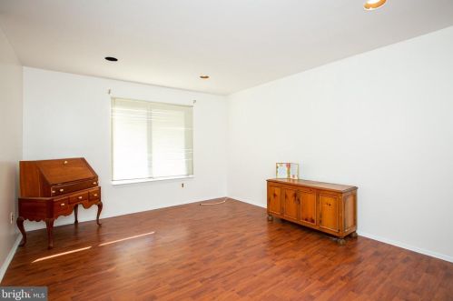 301 Silvia St, Trenton NJ 08628-3236 exterior