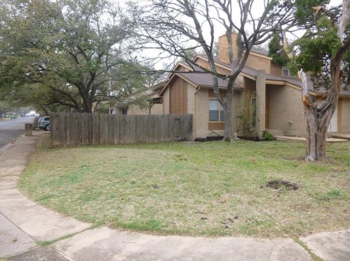 8410 Fathom Cir, Austin TX  78750-3108 exterior