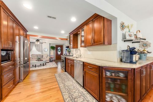 1411 Frederick St, Joliet IL 60435-4155 exterior