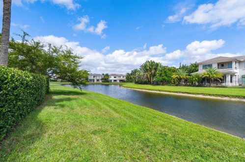 17894 Monte Vis Dr, Boca Raton FL 33496-1057 exterior