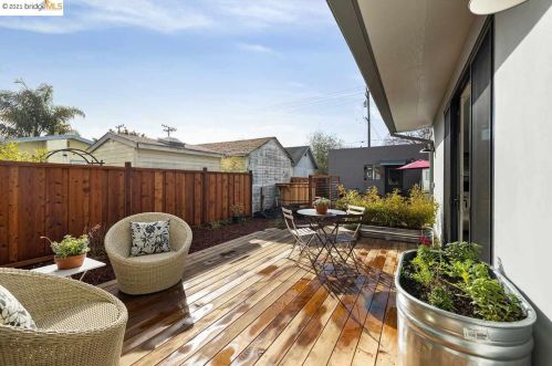 1429 10th St, Berkeley CA 94710-2328 exterior