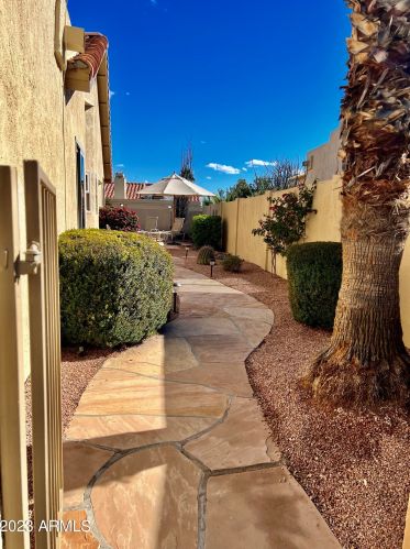 13041 45 Pl, Phoenix AZ 85050-8557 exterior