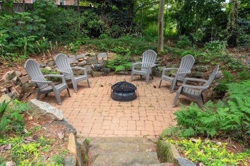 3904 Gladney Dr, Atlanta GA  30340-4618 exterior