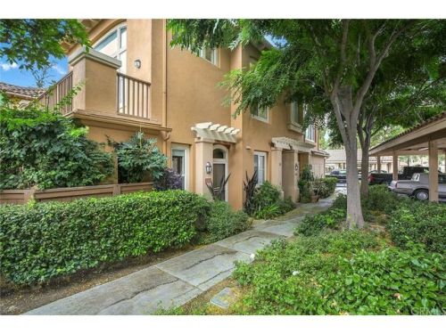 2678 Dunstan Dr, Tustin CA  92782-1335 exterior