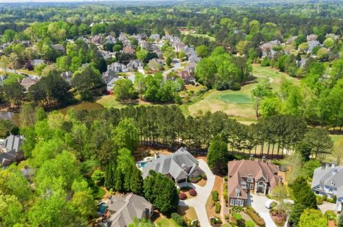 711 Henley Fld Cir, Duluth GA 30097-5924 exterior