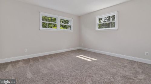 6527 Divine St, Mc Lean VA 22101-4623 exterior