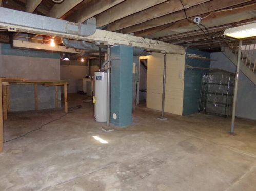 1416 Bank St, Kalamazoo MI 49001-2906 exterior