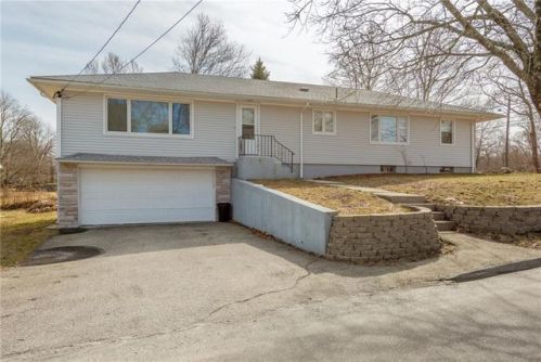 359 Greenville Ave, Providence RI  02919-1306 exterior