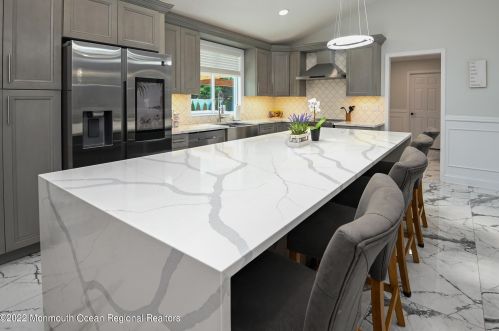 3 Arlene Dr, West Long Branch NJ 07764-1153 exterior